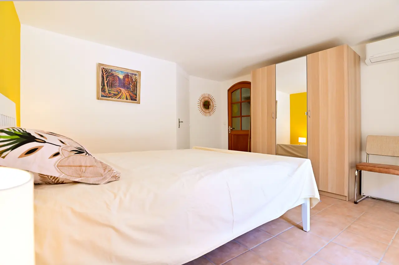La Suite Jaune, rangements